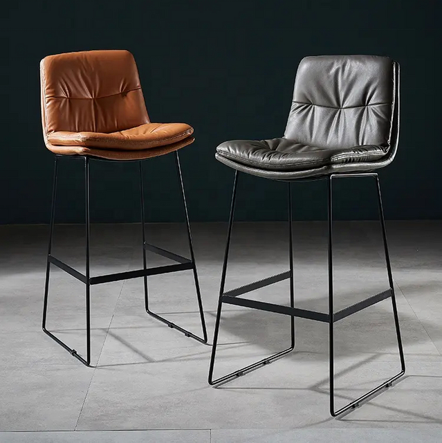 Modern Luxury Stylish High Bar Chair Bar Stool Durable Footrest Frame Metal PU Leather Home Bar Stool
