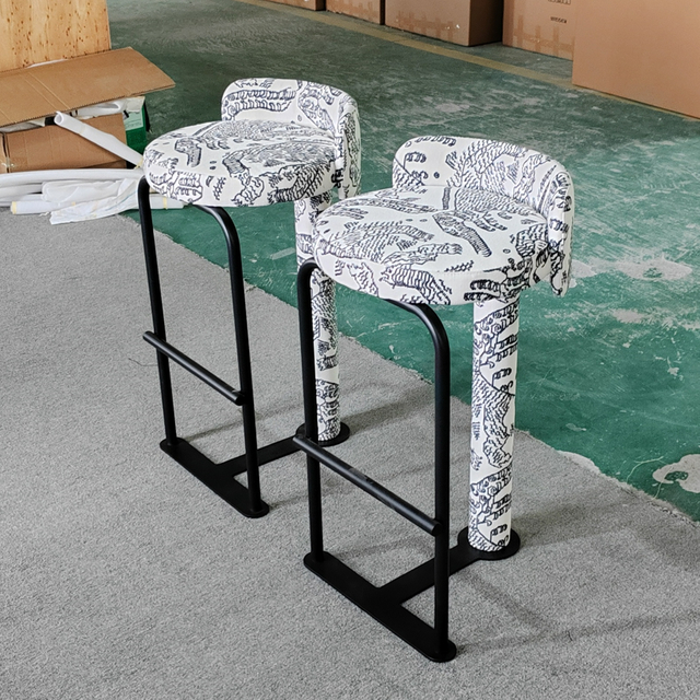 Modern Design bar Chairs Metal Fabric High Legged bar Stools for Hotel Reception Restaurant Kitchens