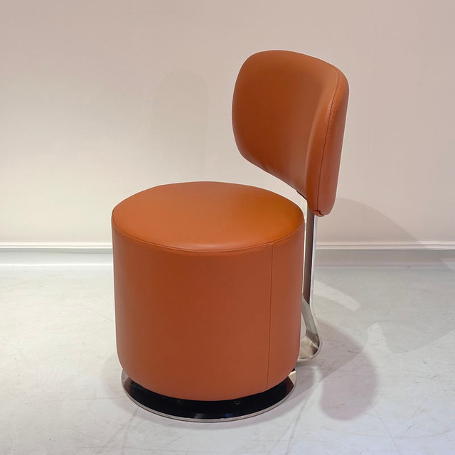 Silla giratoria de dise&ntilde;o moderno para sala de estar, silla de cuero giratoria de acero inoxidable, tocador para dormitorio de Hotel y hogar