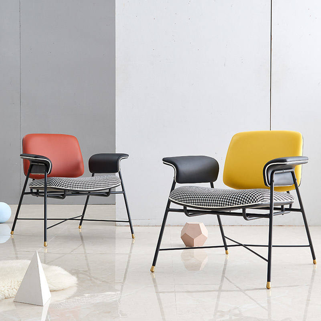 Modern Living Room Italian Designer Lounge Chair Velvet Metal Frame Armchair Hotel Leisure Accent Chair